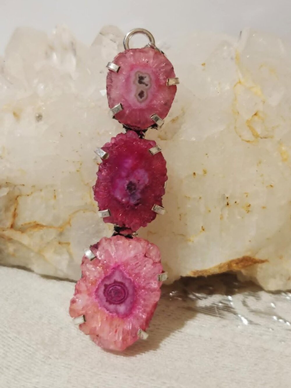 NWOT Dramatic Pink Solar Quartz Slice Stack Pendant Necklace 925 Sterling Overla